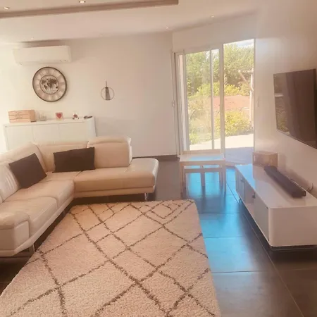 Familiale Avec Piscine Casa vacanze *